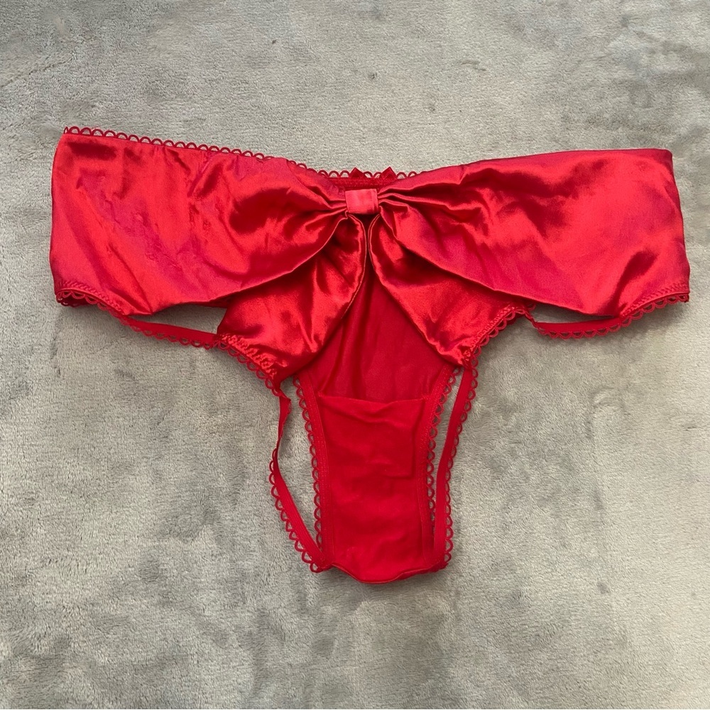 New! Victoria’s Secret Panty satin bow open back panty red 4243 - Picture 4 of 9